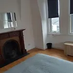 Massive Double Room In Manor House Zone 2